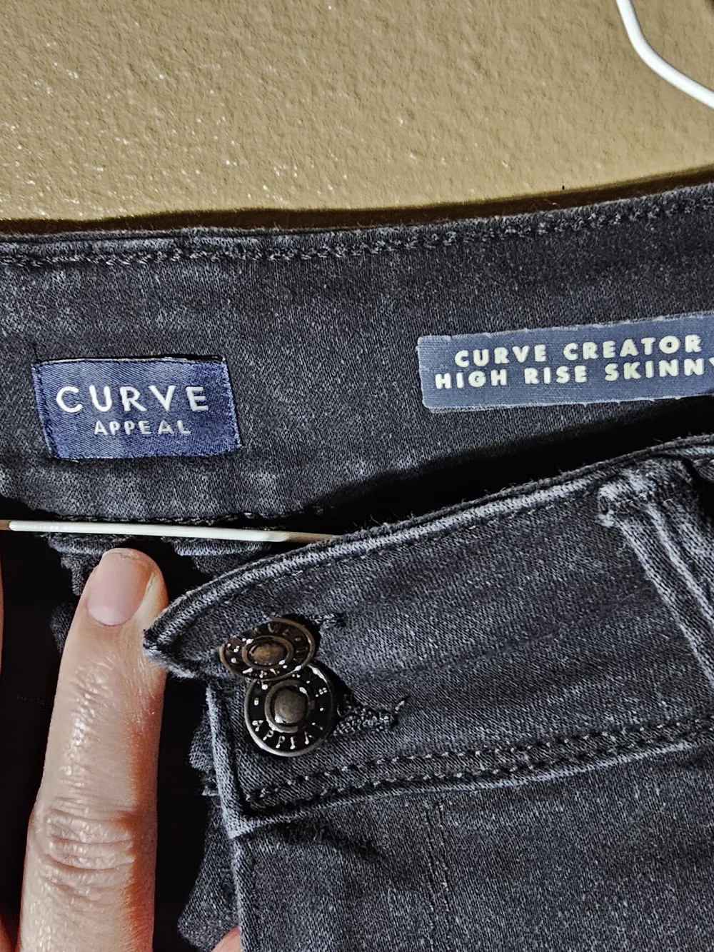 Curve Appeal Curve Creator High Rise Skinny Jeans Women's Size 12/31 Black Denim - Picture 3 of 4